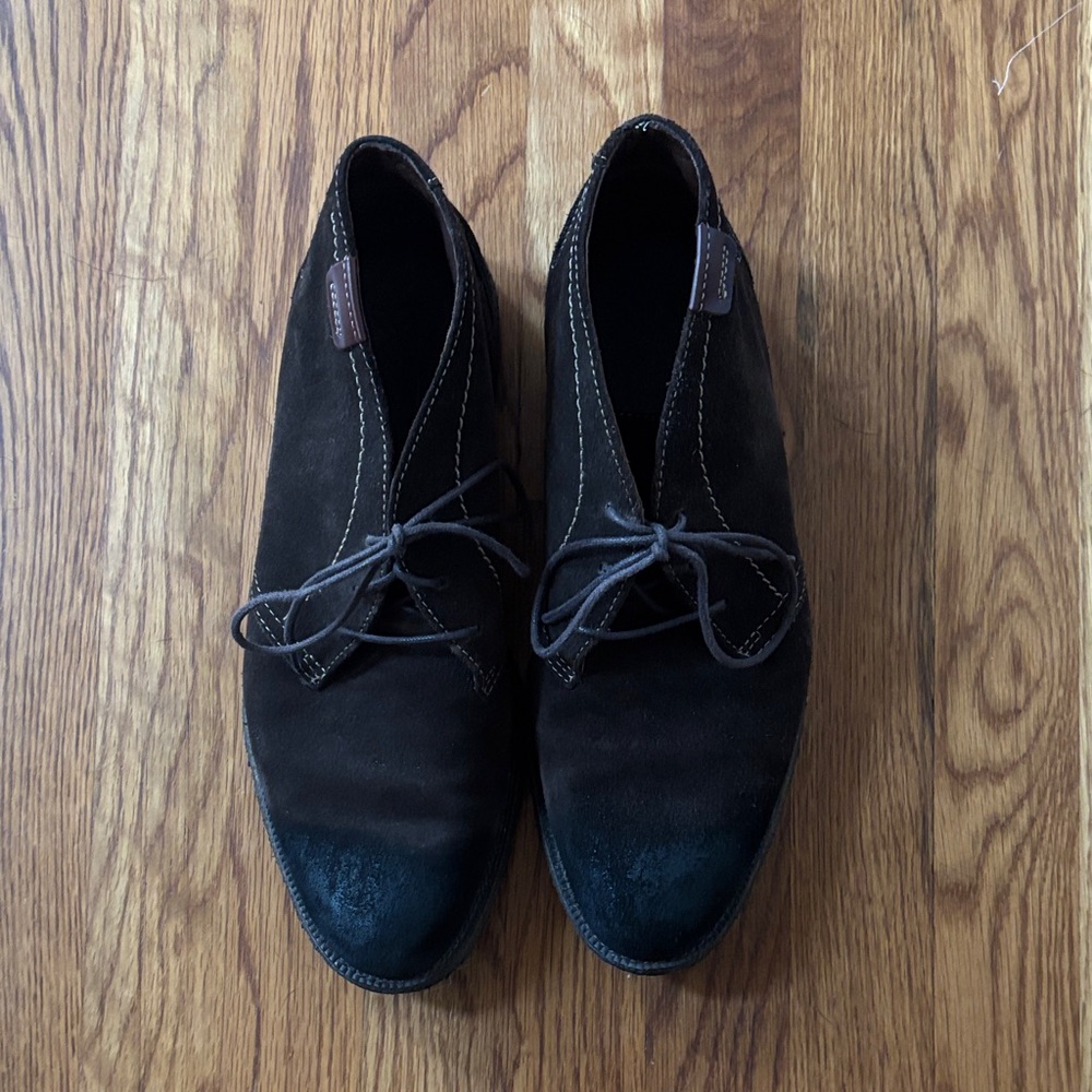 Johnston & Murphy Brown/Black Suede Chukka Boots